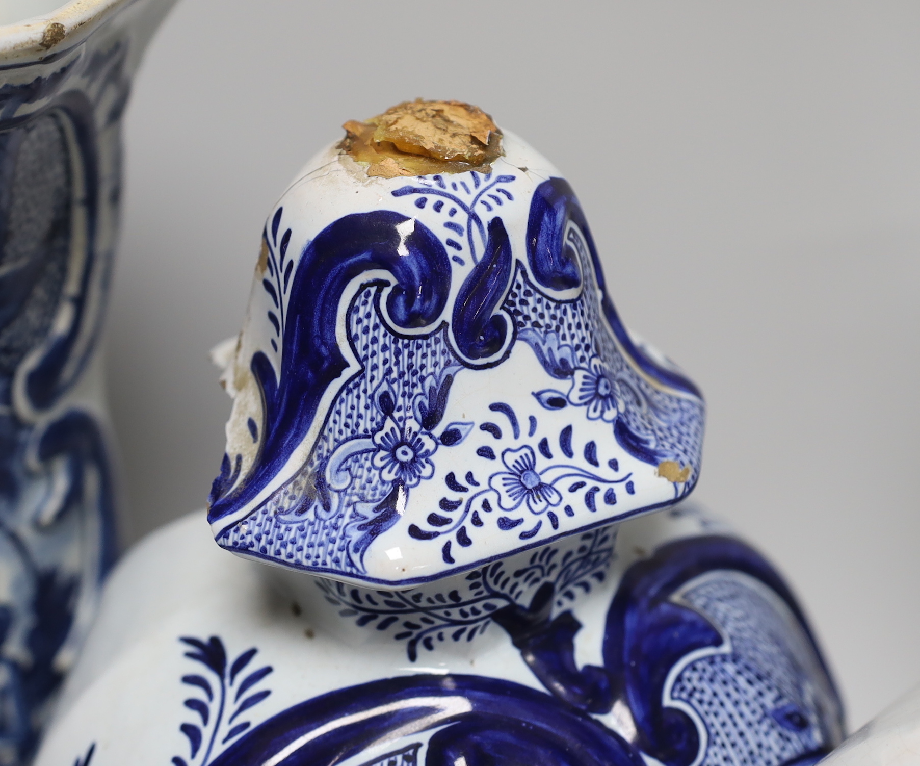 Two pairs of Delft vases, the tall hexagonal vases, 18th century, tallest 30cm